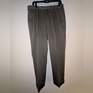 Jos. A Banks Travelers Collection Olive Green Dress Slacks Men's Size 34 x 32